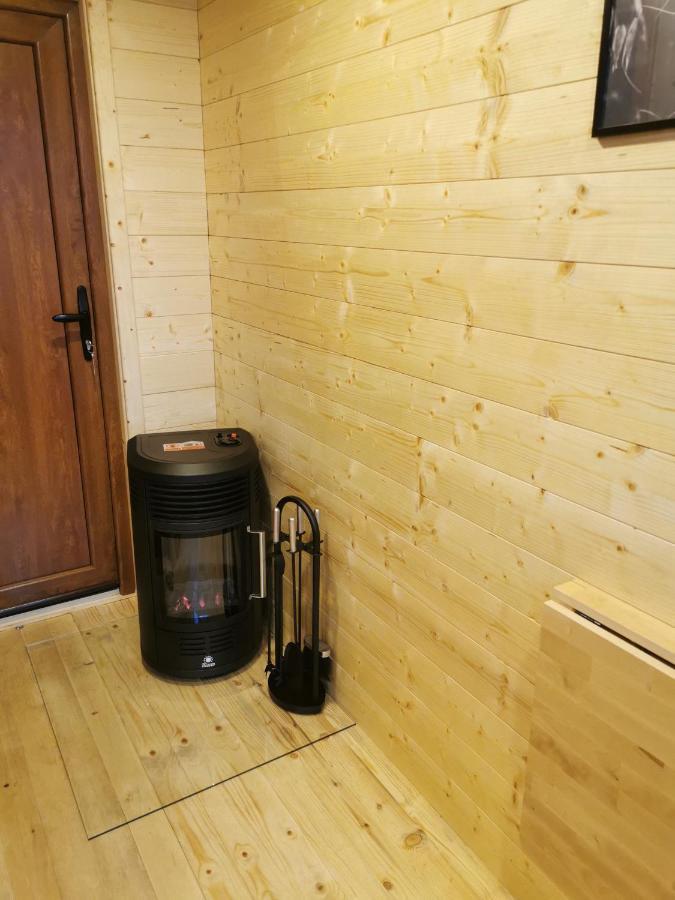 Treehome Tinyhouse Střítež Exteriör bild