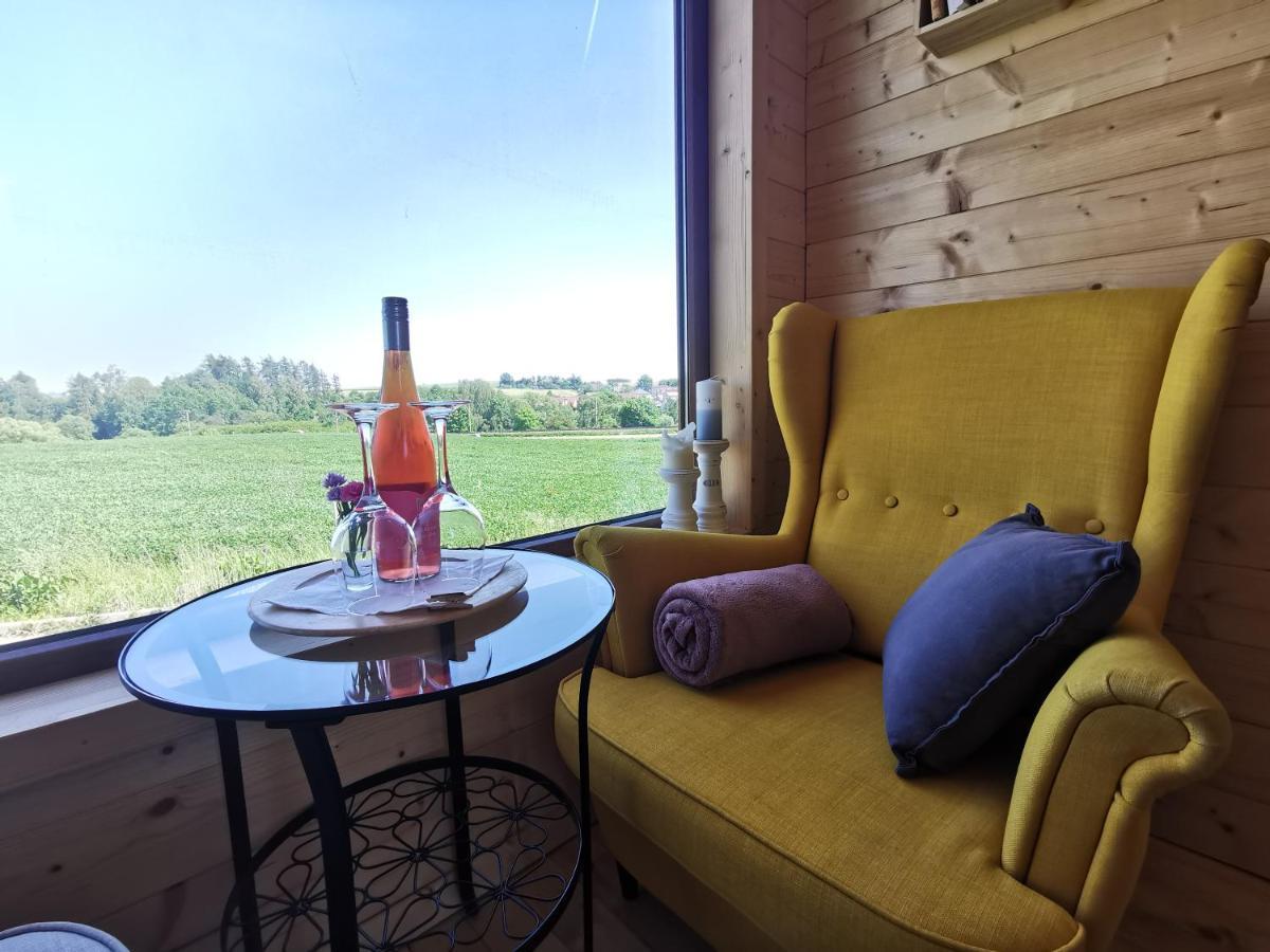 Treehome Tinyhouse Střítež Exteriör bild